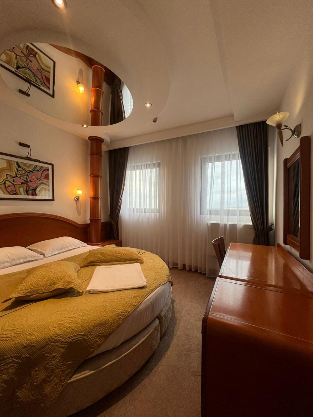 Hotel Princi I Arberit Приштина Екстер'єр фото